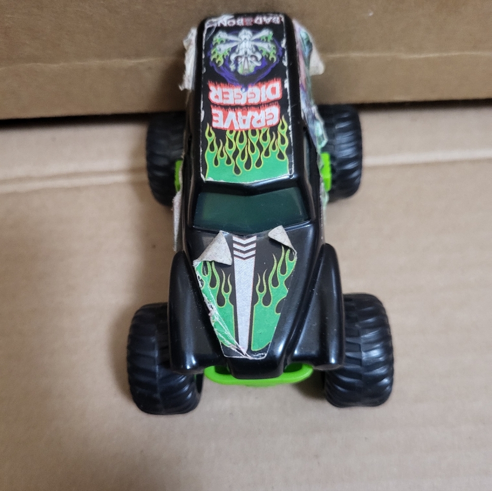 Mcdonald's 2015 Grave Digger Monster Jam Truck Happy Meal Toy - Picture 3 of 6